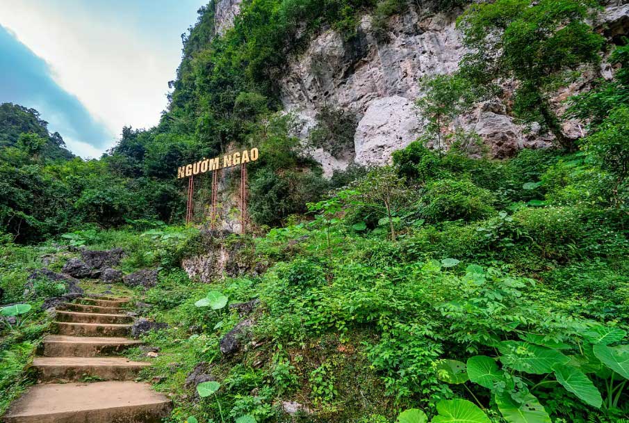 Nguom Ngao Cave vietnam